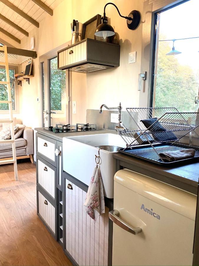 Jolie Tiny House Sous Les Grands Arbres Villa Cholet Eksteriør billede